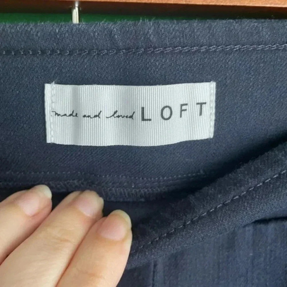 LOFT CLEARANCE flat‎ front denim Jeans Straight Leg SIZE 4 EUC Like New - Picture 2 of 4